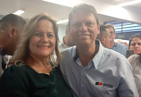 PREFEITA SÔNIA GABAU ACOMPANHA GOVERNADOR TARCÍSIO FREITAS EM INAUGURAÇÃO DE CRECHE ESCOLA
