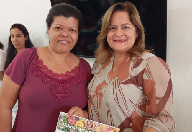PREFEITA SONIA GABAU PARTICIPA DA REALIZAÇÃO DO CURSO DE PANIFICAÇÃO E SALGADOS